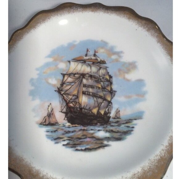 2 Mast Ship Brig Schooner Trinket Dish Royal Standard Fine Bone China England - Picture 3 of 6
